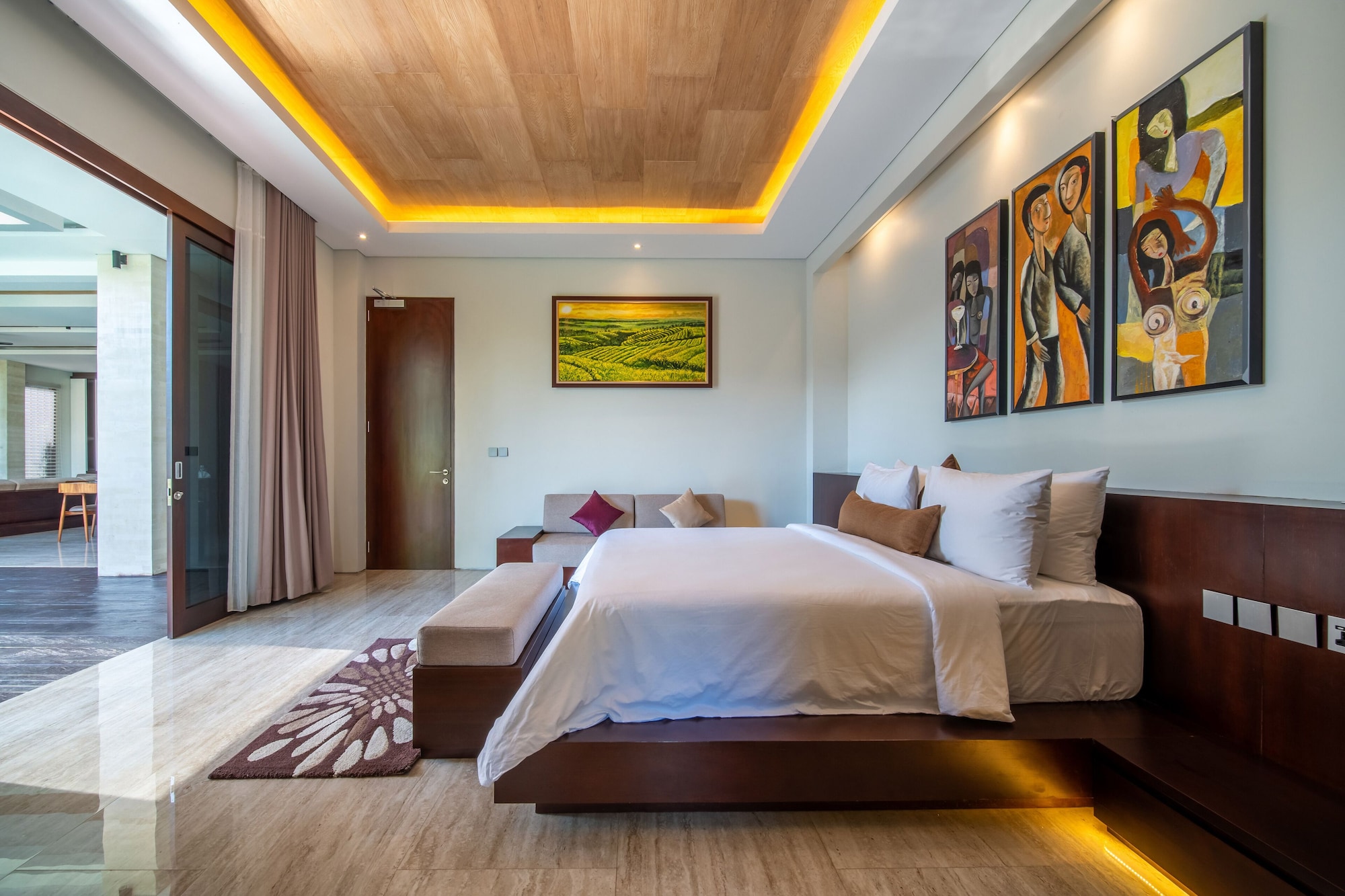 3 BEDROOMS, PREMIUM, SUITE, VILLA