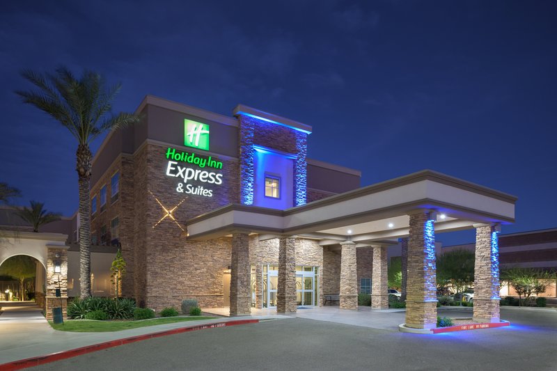 Holiday Inn Express and Suites Phoenix East - Gilbert 4/66