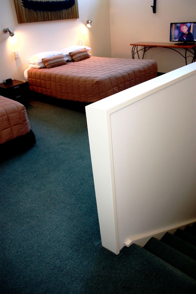 Totara Lodge 23/37