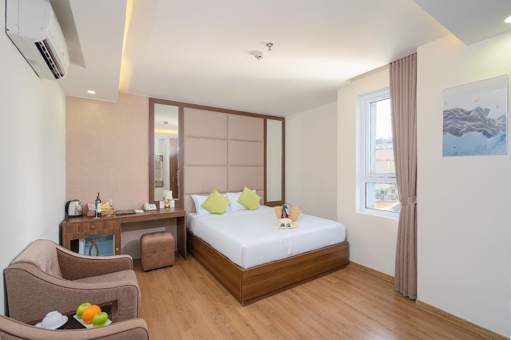 Pariat River Front Hotel 41/62