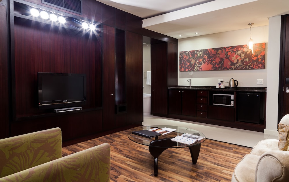 Colosseum Hotel 34/73