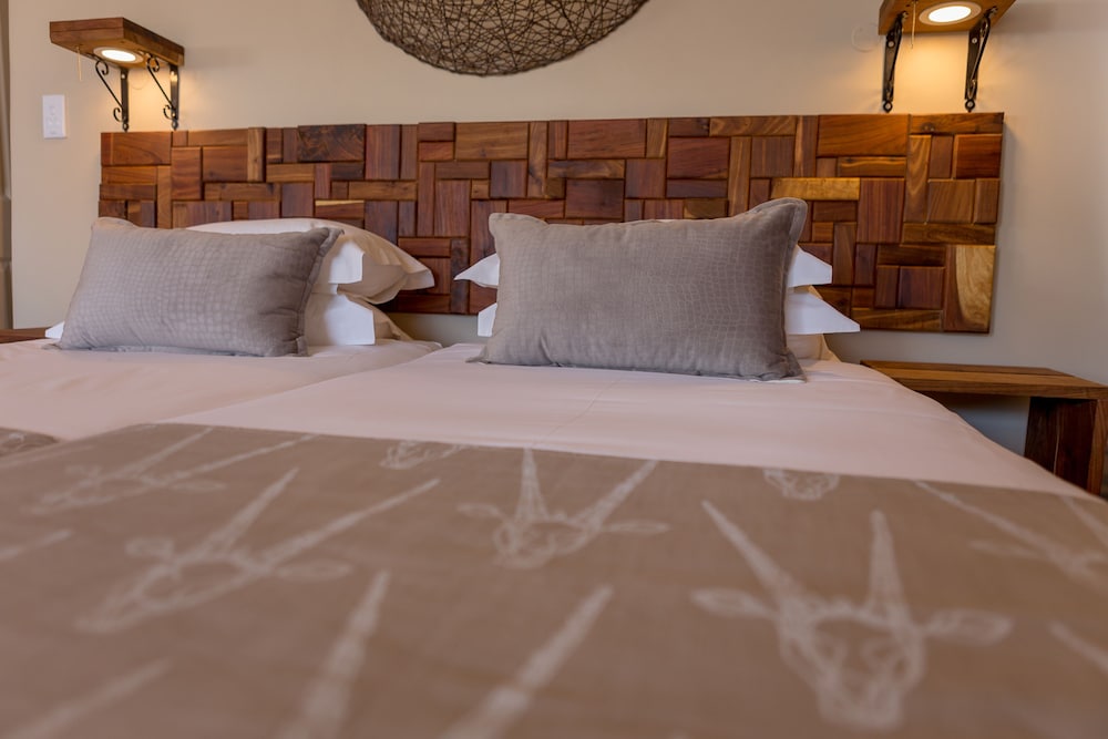Sossusvlei Lodge 26/70