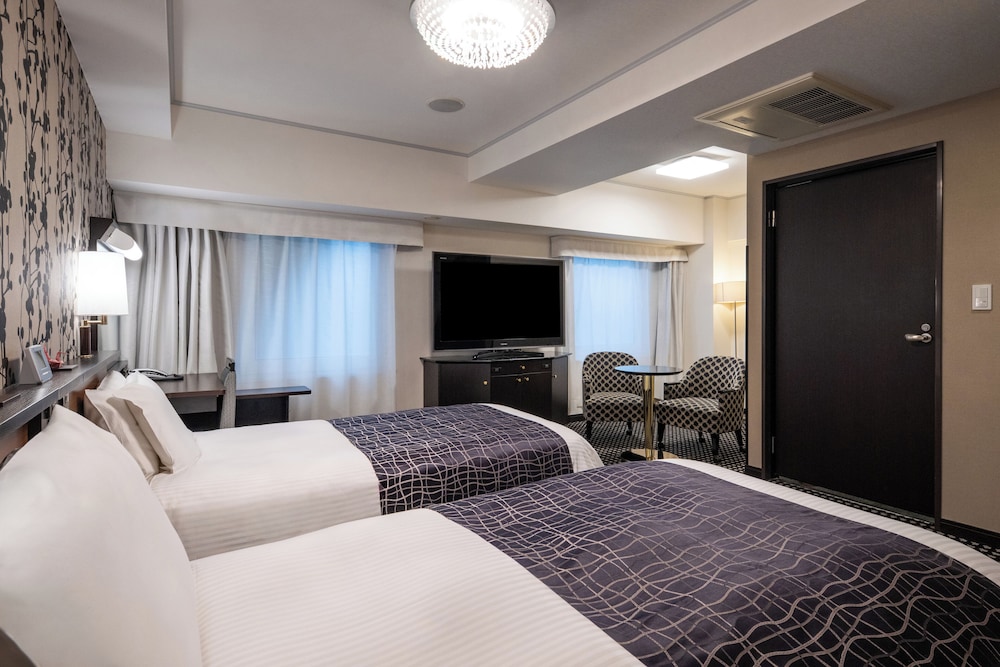 DELUXE, TWIN BEDS