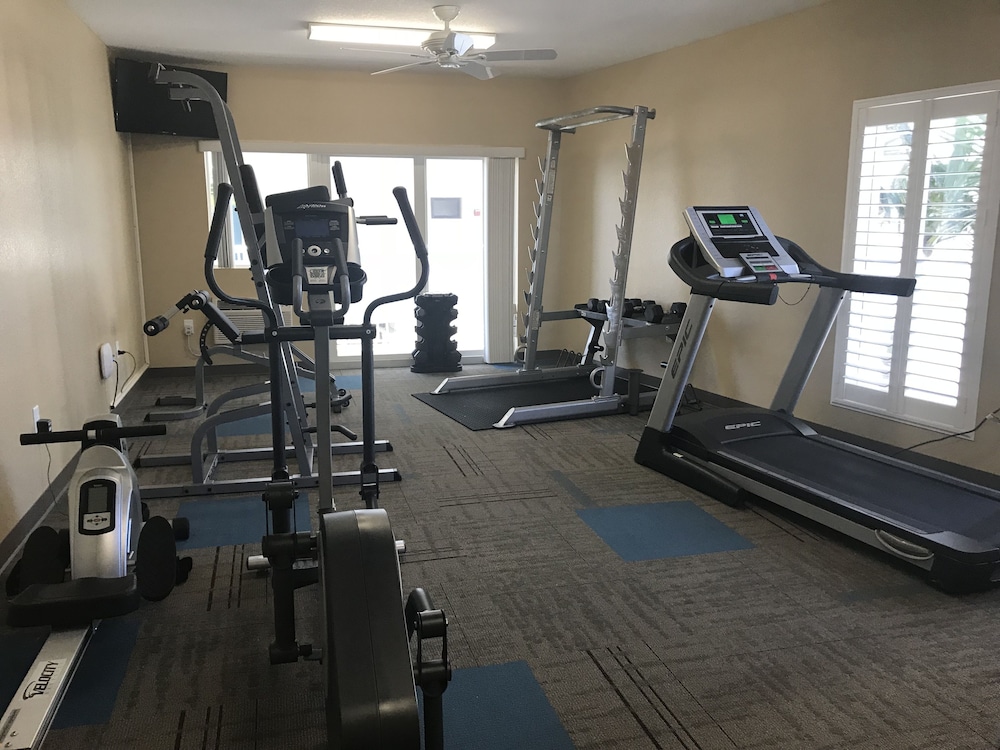 Shoreline Island Resort Exclusively Adult 19/50