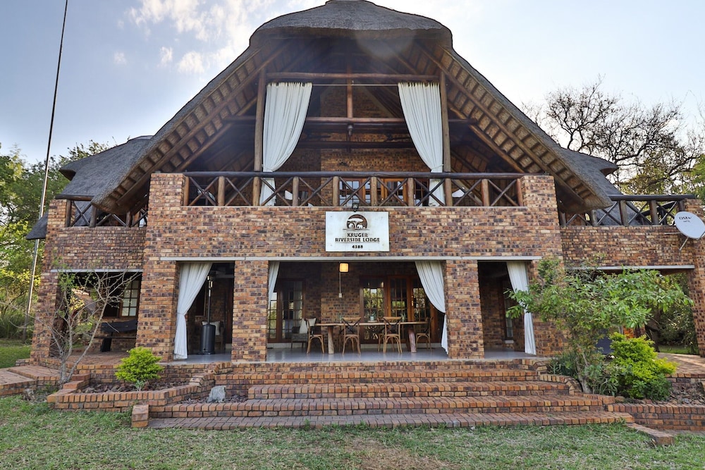Kruger Riverside Lodge 2/50