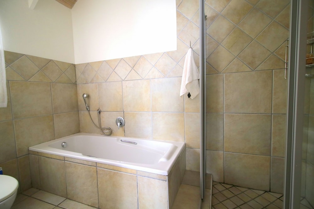 Baywatch Villa Guest House And Self Catering Accommodation 49/50