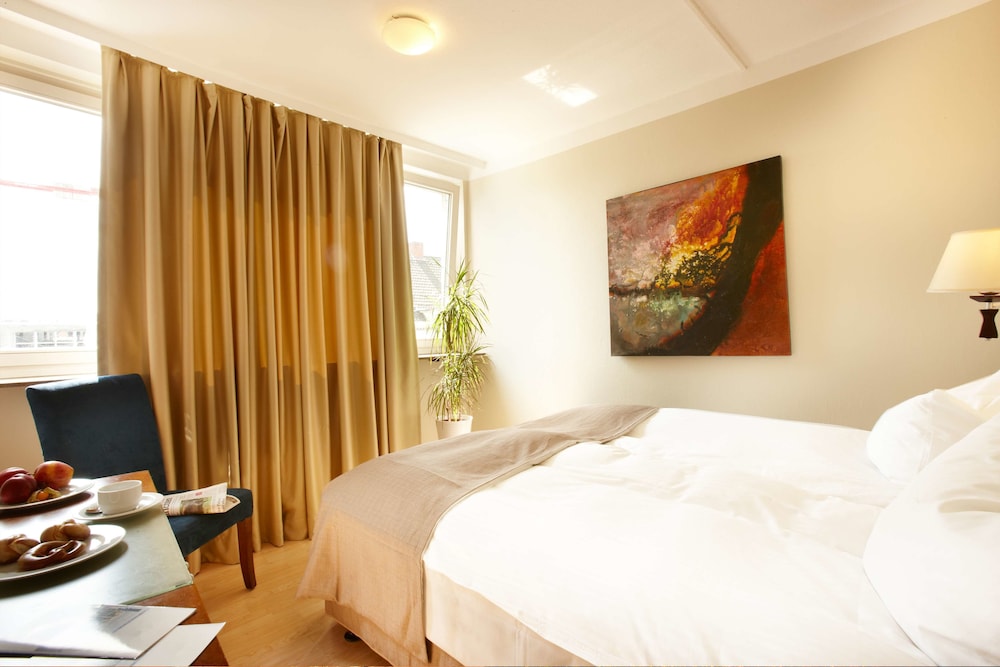 Hotel Am Kieler Schloss Kiel By Premiere Classe 7/33