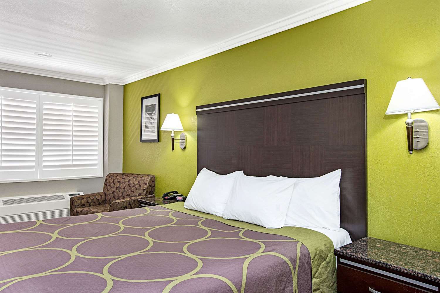 Elev8 Hotel Los Angeles LAX 14/20