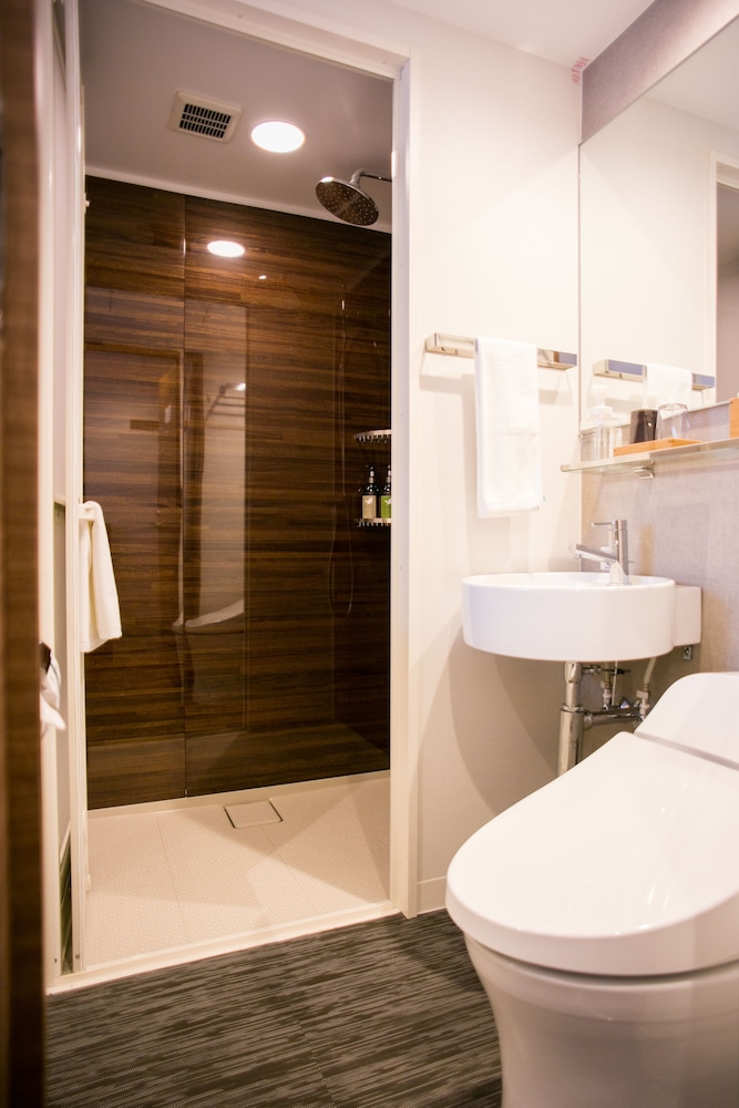Nishitetsu Hotel Croom Hakata 72/73