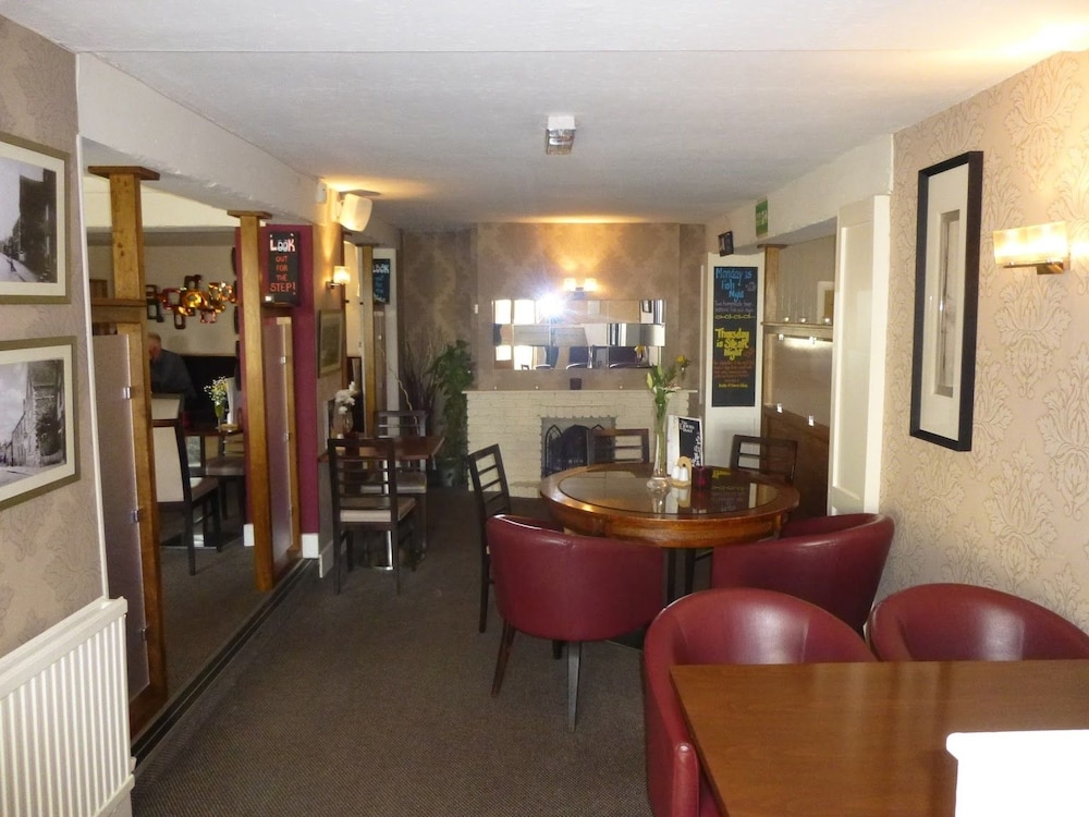 The Lawns Hotel 26/39
