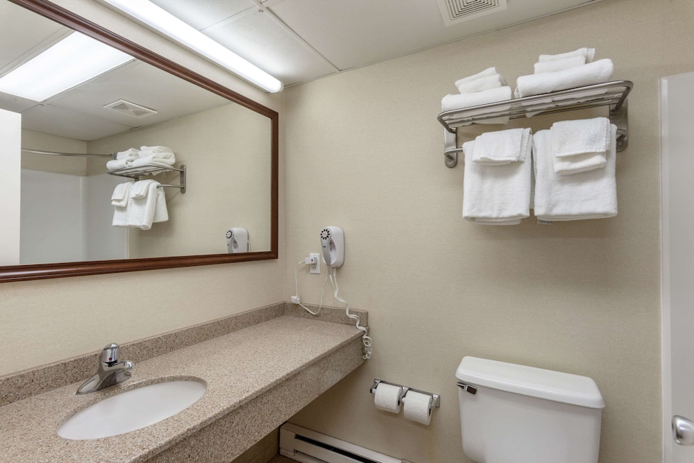 Room, 2 Queen Beds, Ocean Front, Accessible