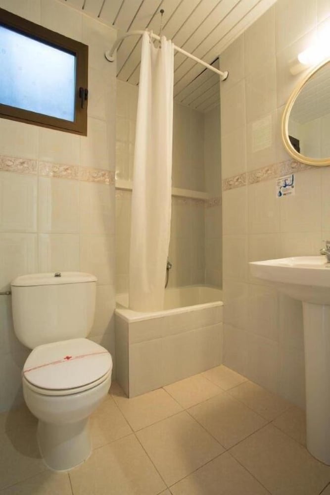 Hostal Rosamar 46/49