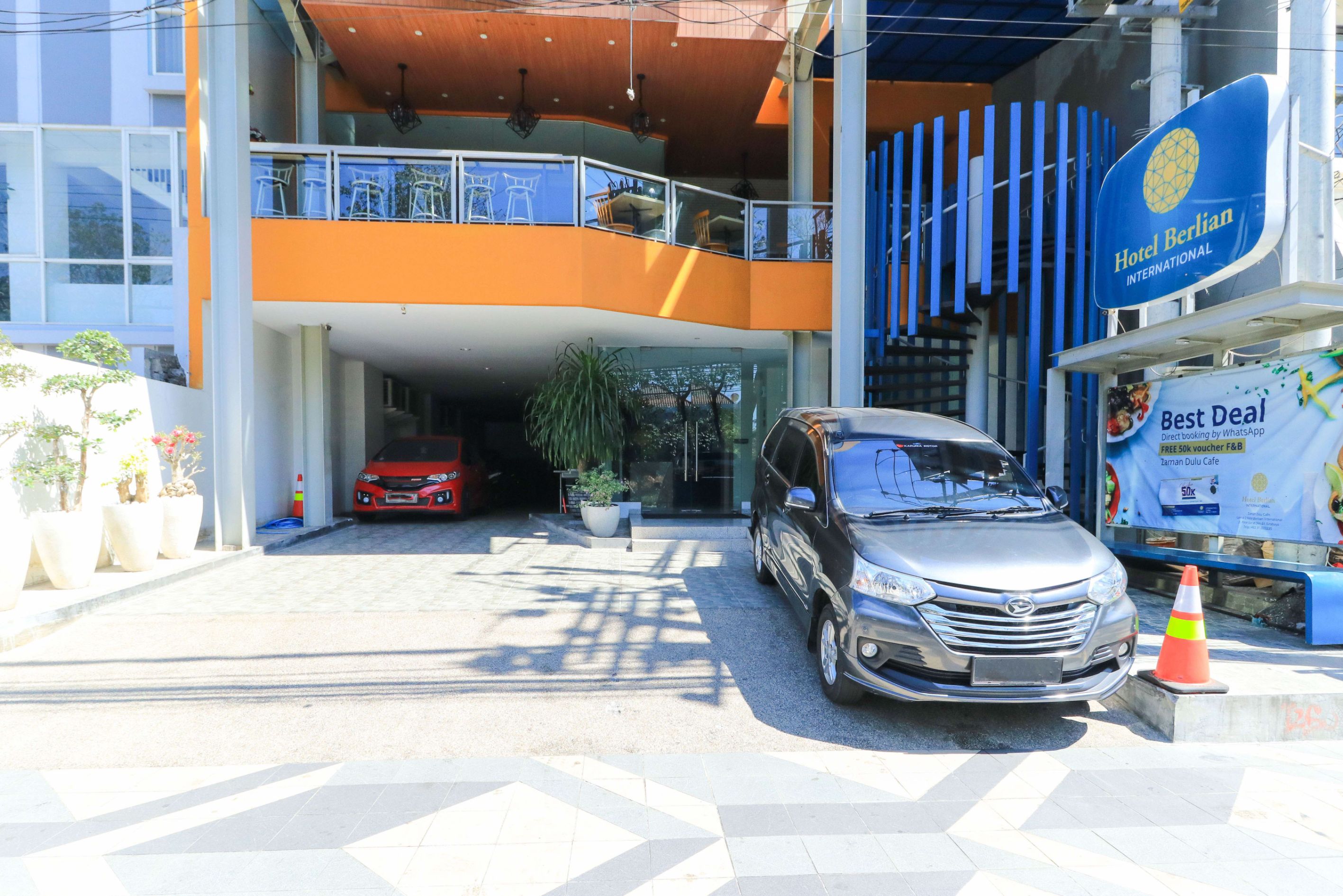 HOTEL BERLIAN INTERNATIONAL SURABAYA 43/47