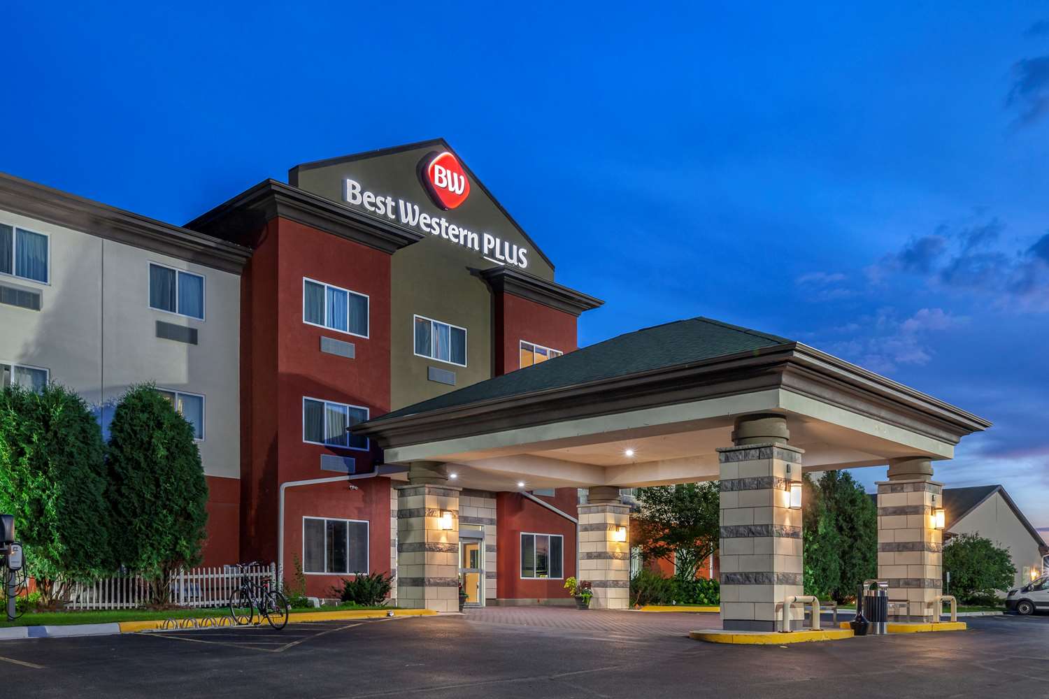 Best Western Plus Sparta Trail Lodge 5/49