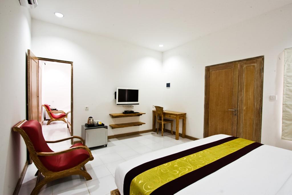 Lubdhaka Canggu 22/40