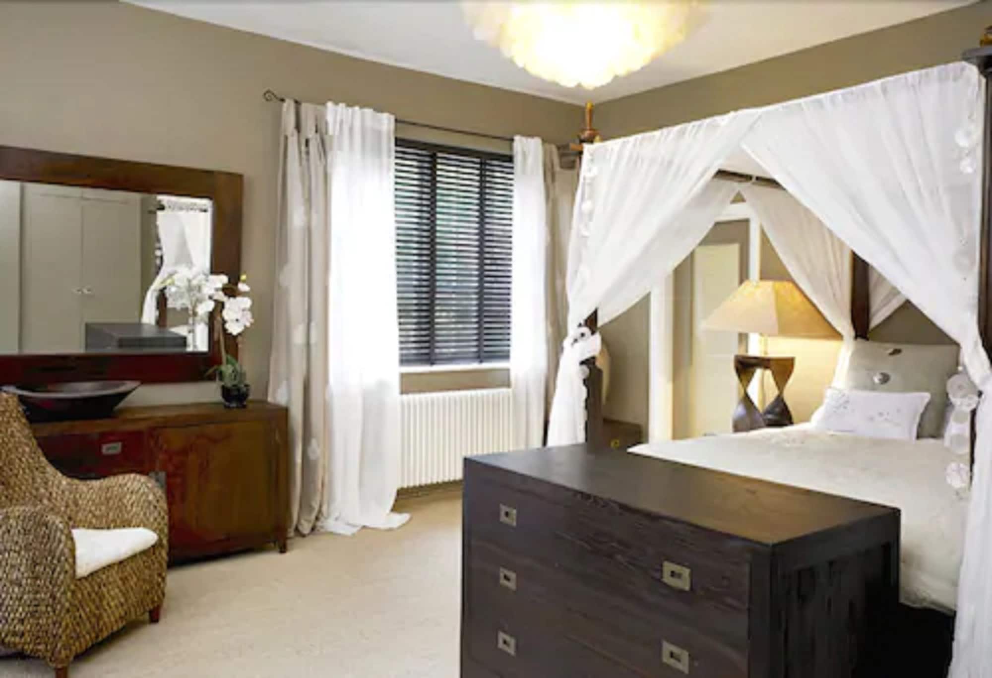 Orchid, Double Bed