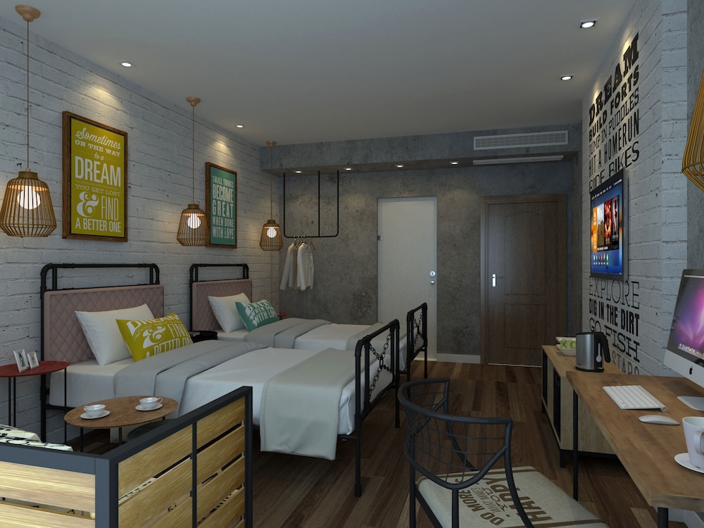 Shanghai Vintage Hotel Disneyland Branch 24/50