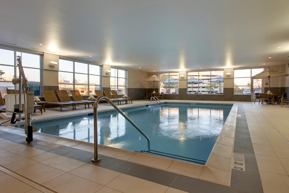 Hyatt House Oak Brook 28/64
