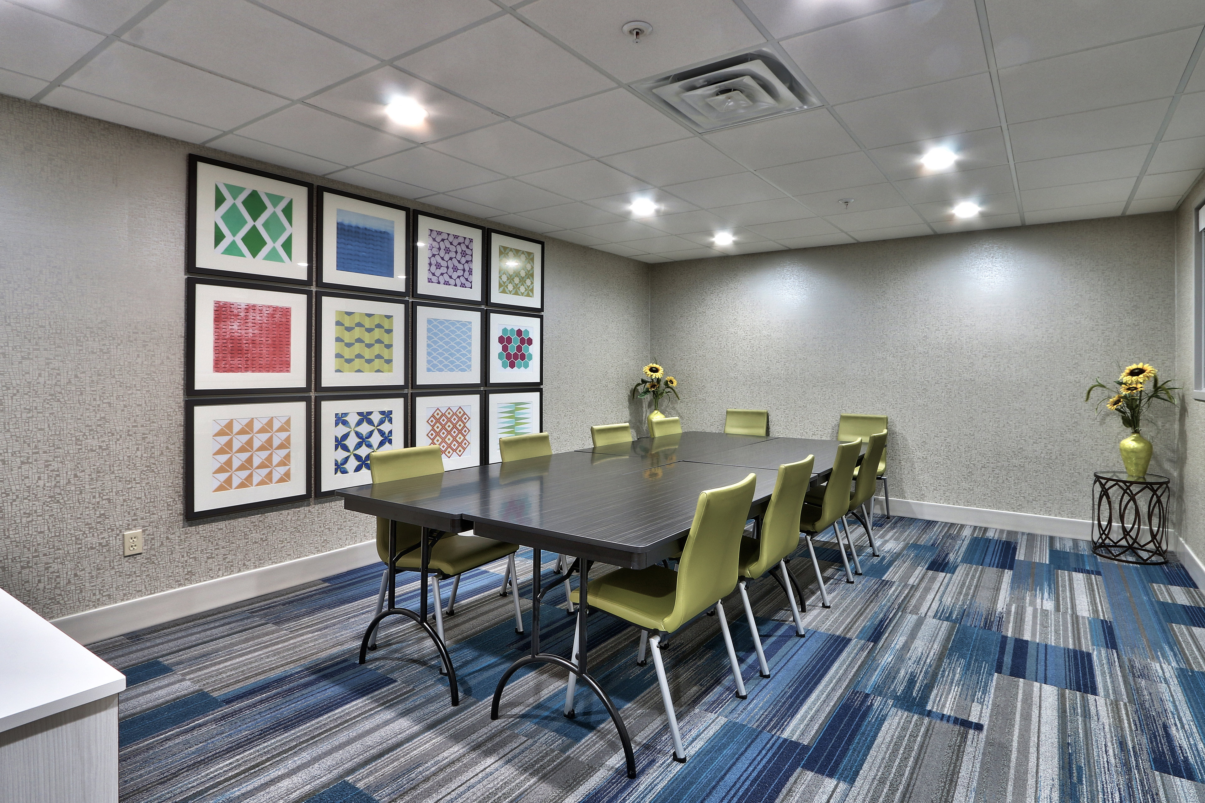 Holiday Inn Express Socorro 35/60