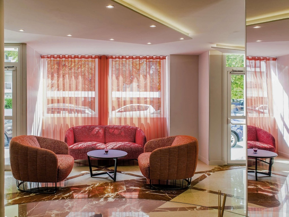 Mercure Paris Pont de Levallois Neuilly 24/43