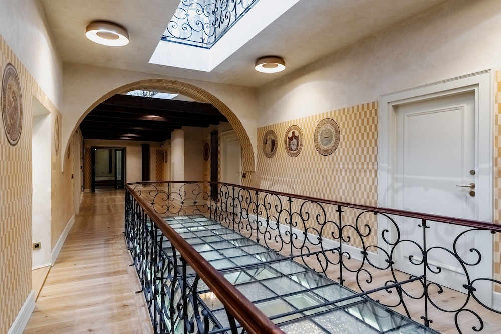 Lobby at Hotel Unicus Palace, KRAKOW