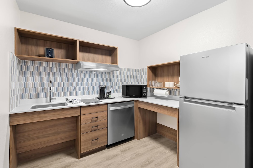 Everhome Suites San Bernardino - Loma Linda 14/59