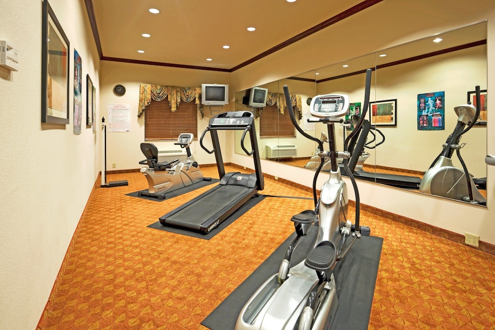 Holiday Inn Express Hotel Suites Athens 24/47