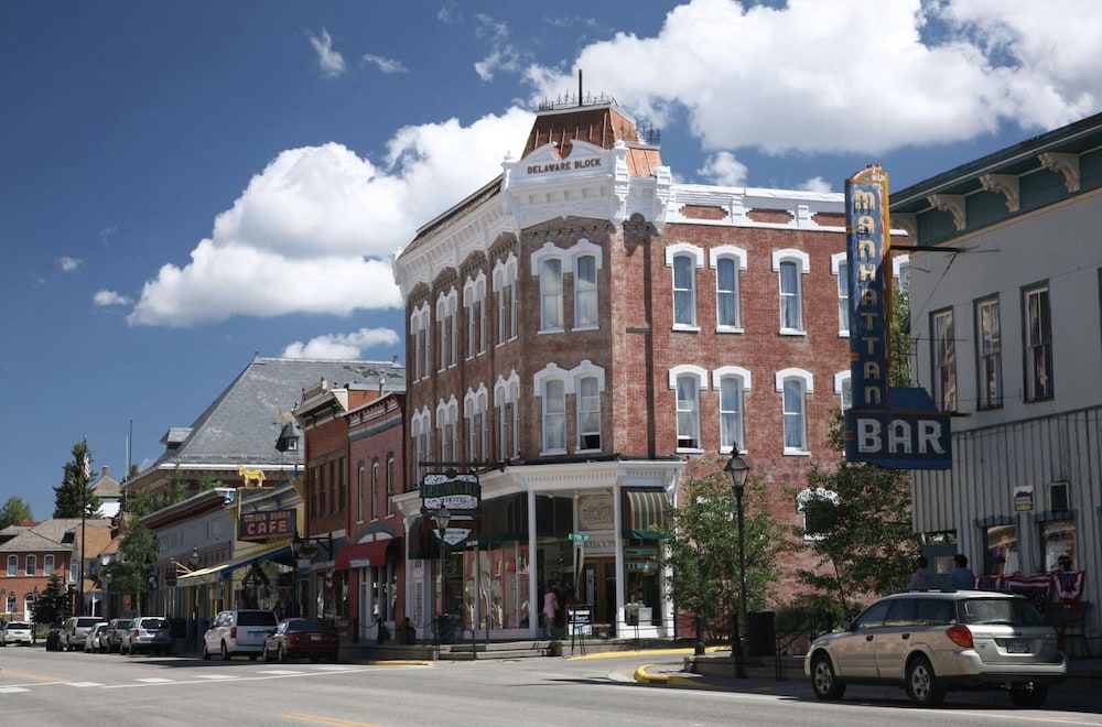 Delaware Hotel 41/49