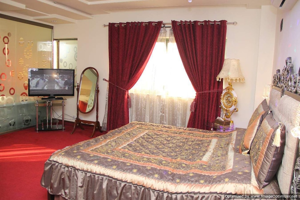 Hotel Javson Sialkot 48/60