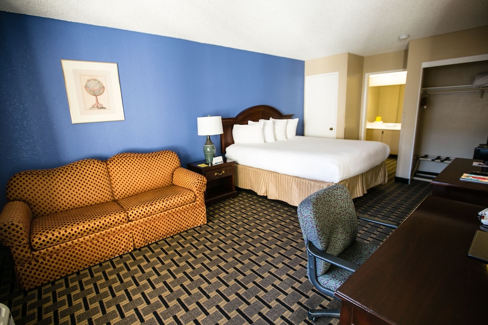 Anaheim Carriage Inn 24/32