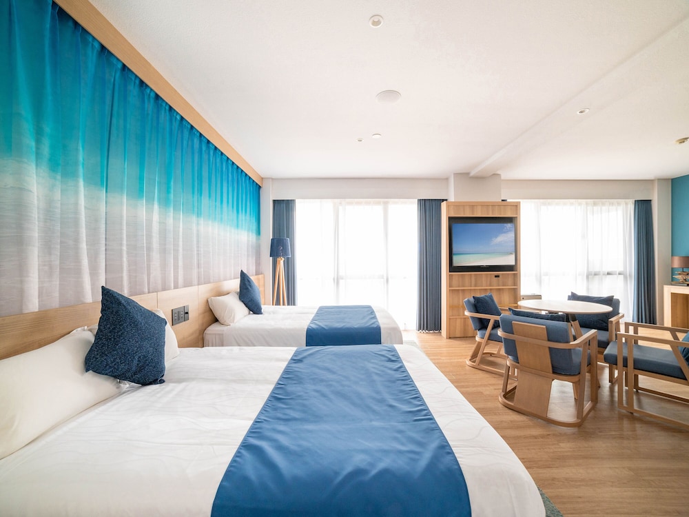 Resort Hotel Kume Island 13/50