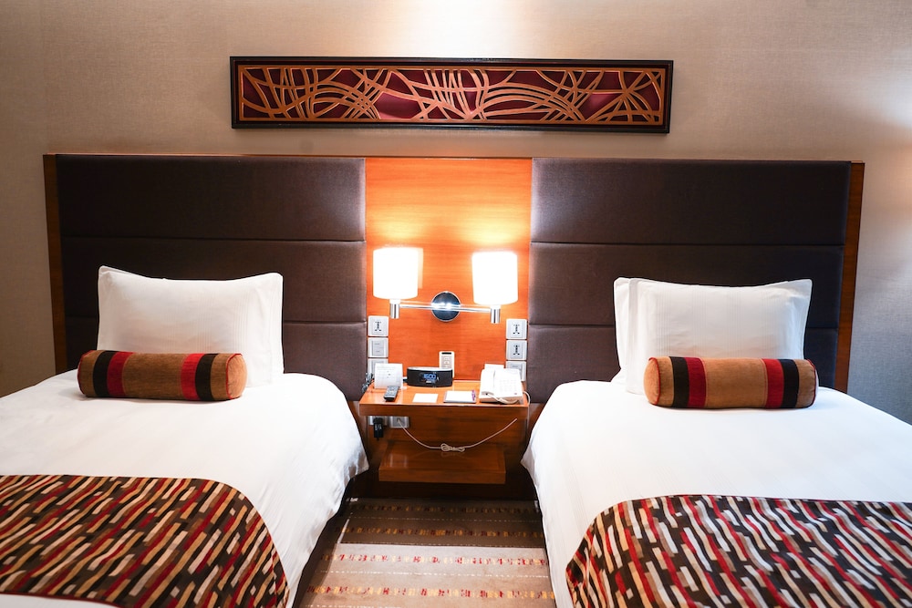 Crowne Plaza Gurgaon 16/82