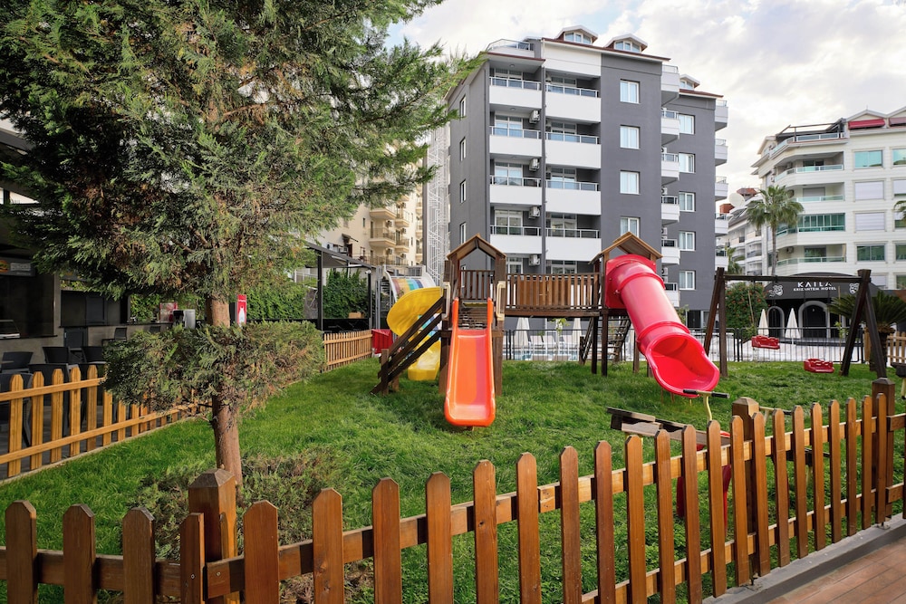 Krizantem Hotel 51/61