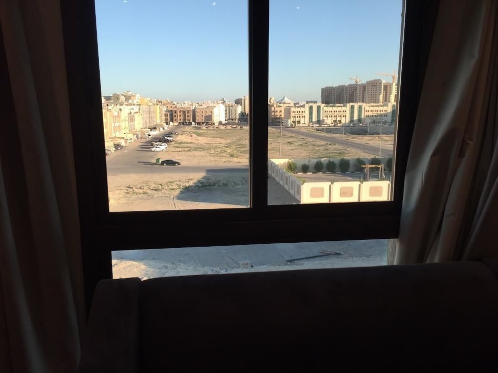 دنر 2(Danar Hotel Apartments 2) 16/19