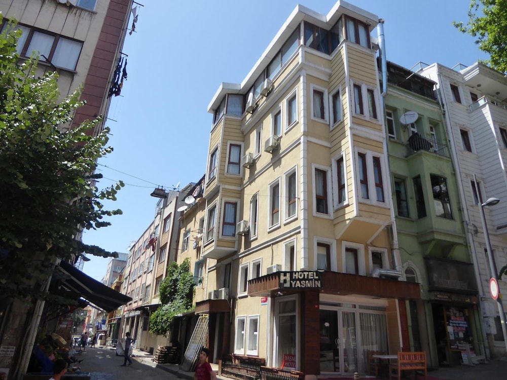 Yasmin Hotel 6/48
