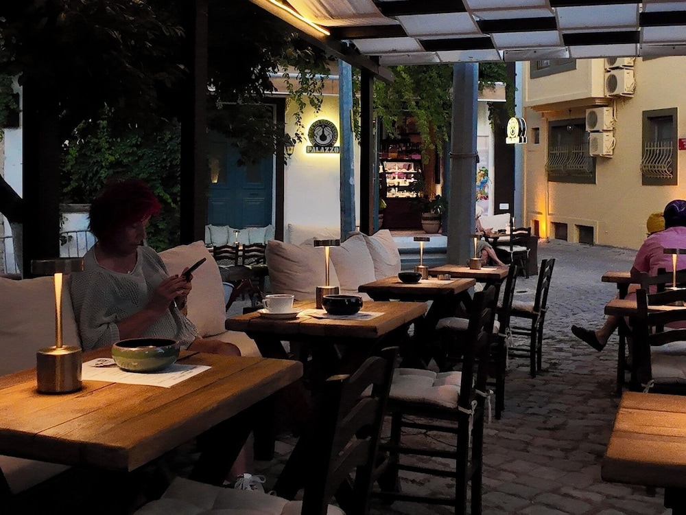 19 Oda Bozcaada 37/50
