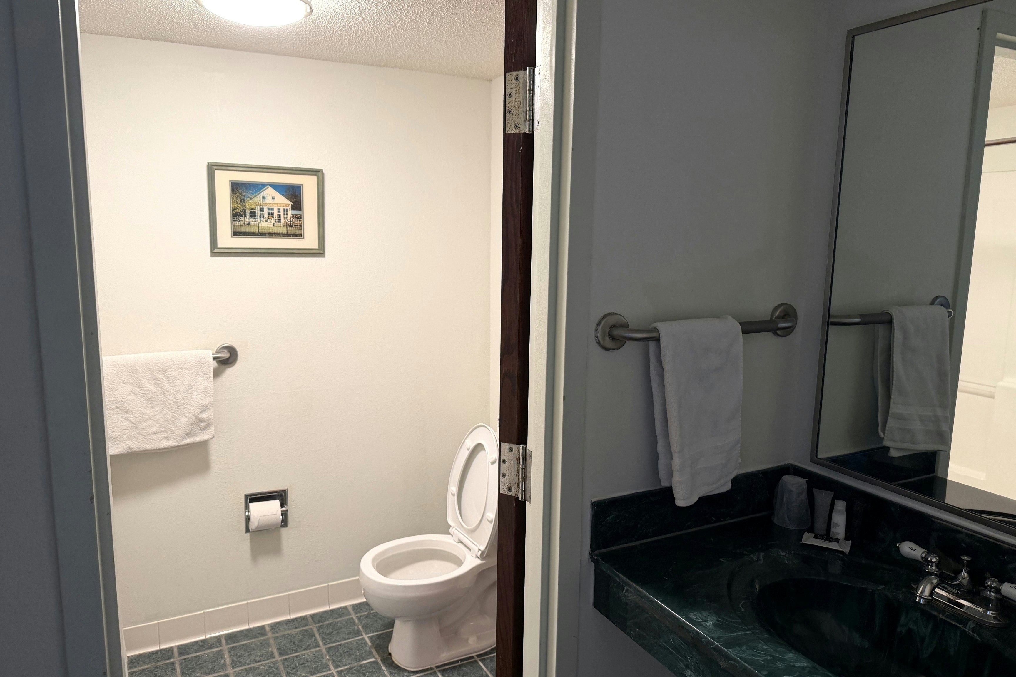 Econo Lodge Rockville 75/75
