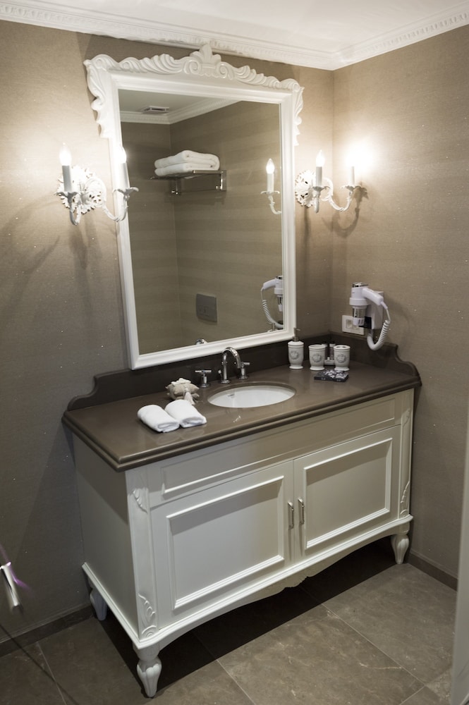Ena Boutique Hotel 6/50