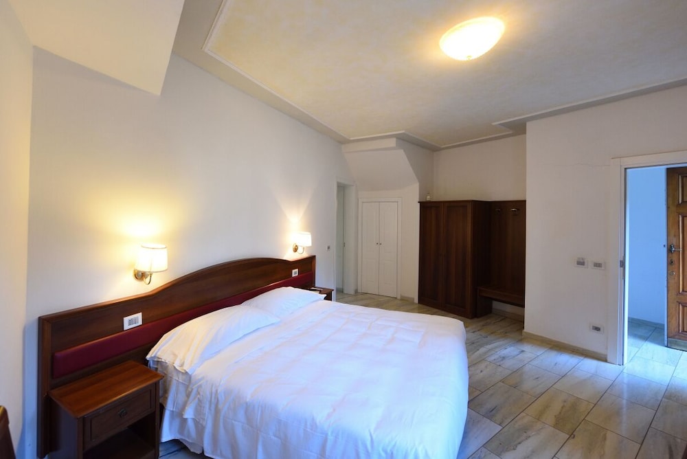 Relais La Corte Di Cloris 25/73