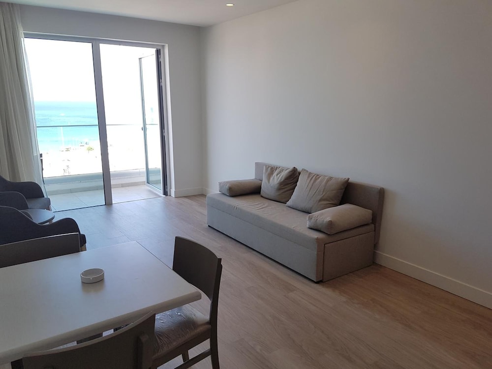 Melini Hotel Suites 20/43