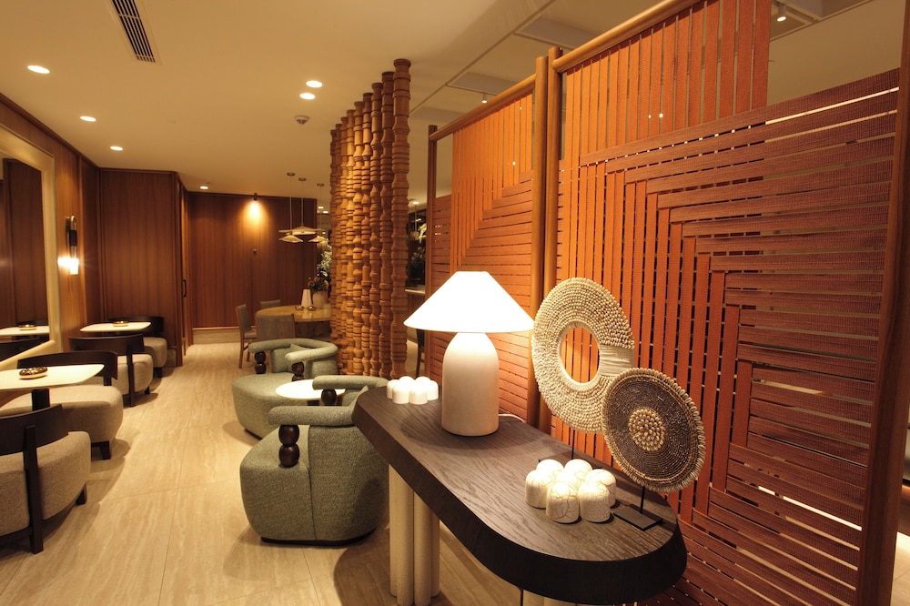 Housez Suites 26/65