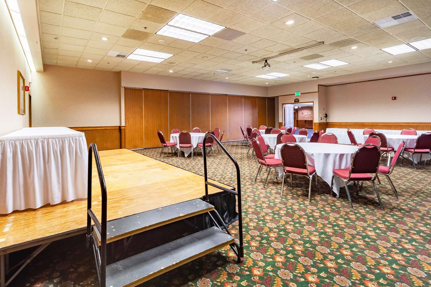 Quality Inn and Conference Center I-80 Grand Island 19/58