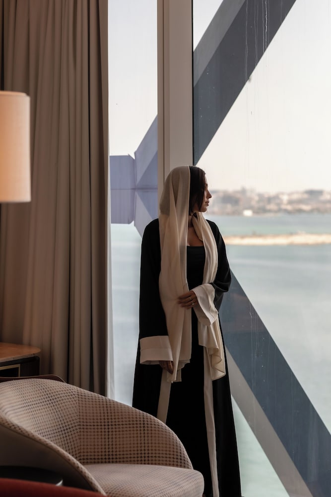 Swissotel Residences Corniche Park Towers 22/49