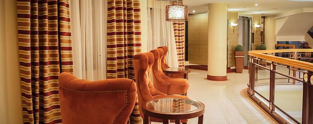 Royal Garden Hotel 36/44