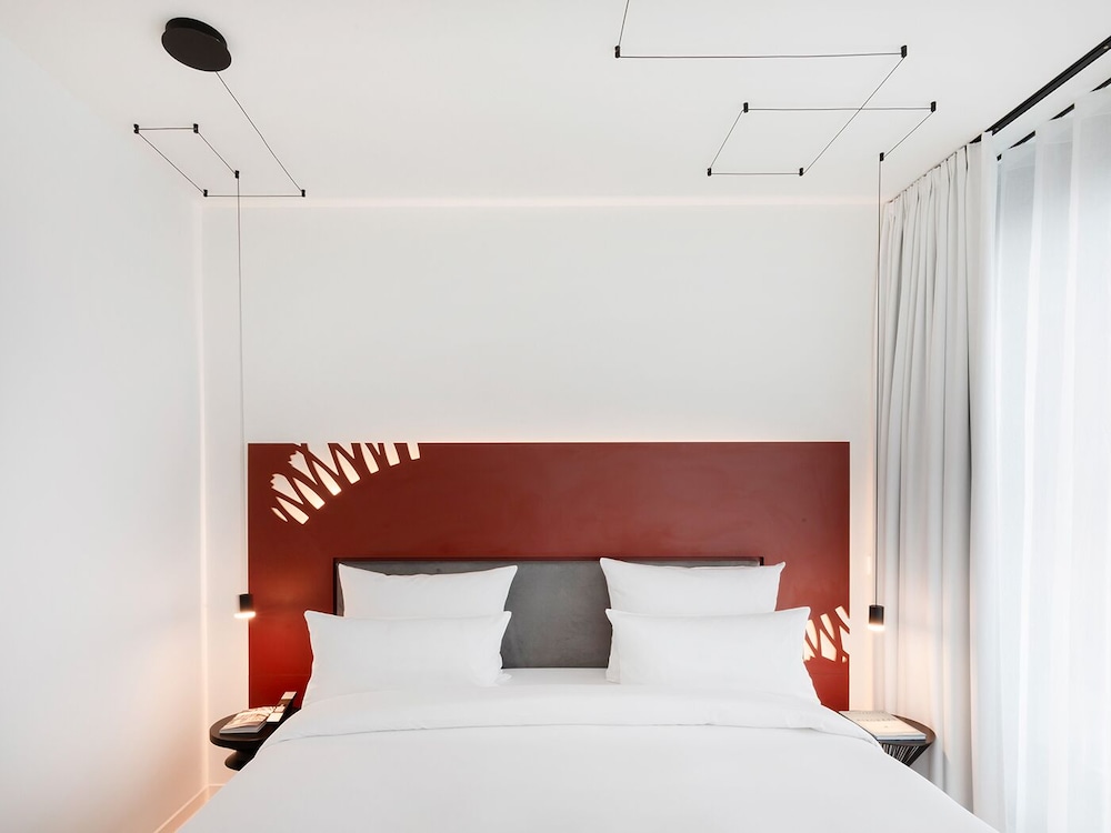 Deluxe, Suite, King Bed