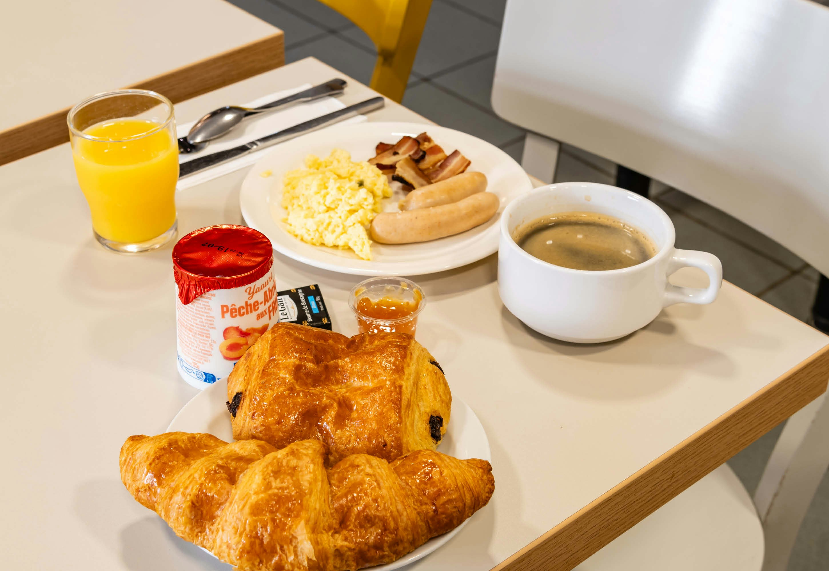 B&B HOTEL Grenoble Universite 1 8/14