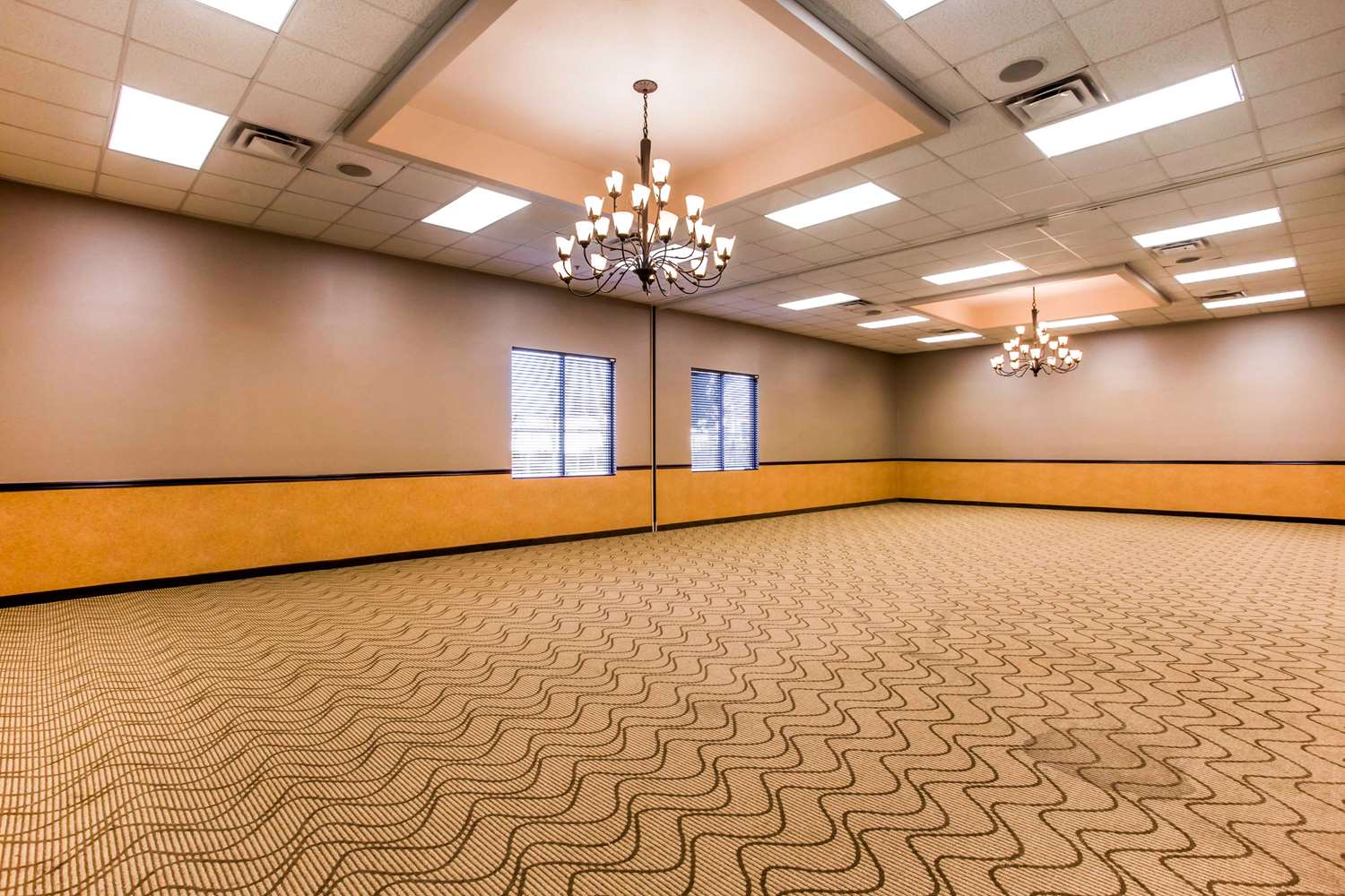 Quality Inn Draper near Salt Lake City 4/25