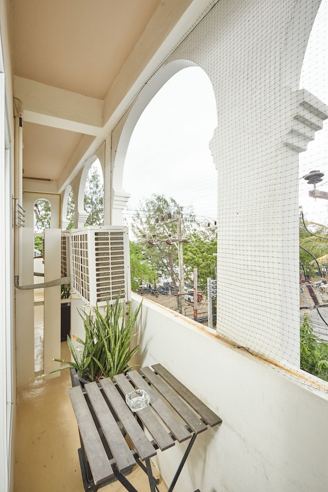 Talay Hotel & Villa 30/50