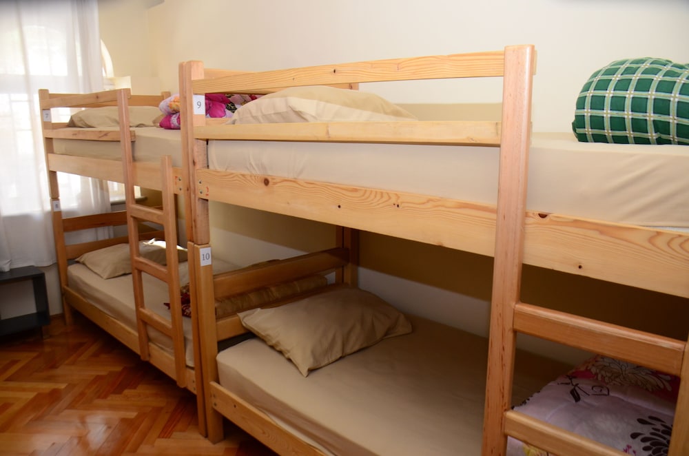 Guesthouse And Hostel Batumi Globus 34/46
