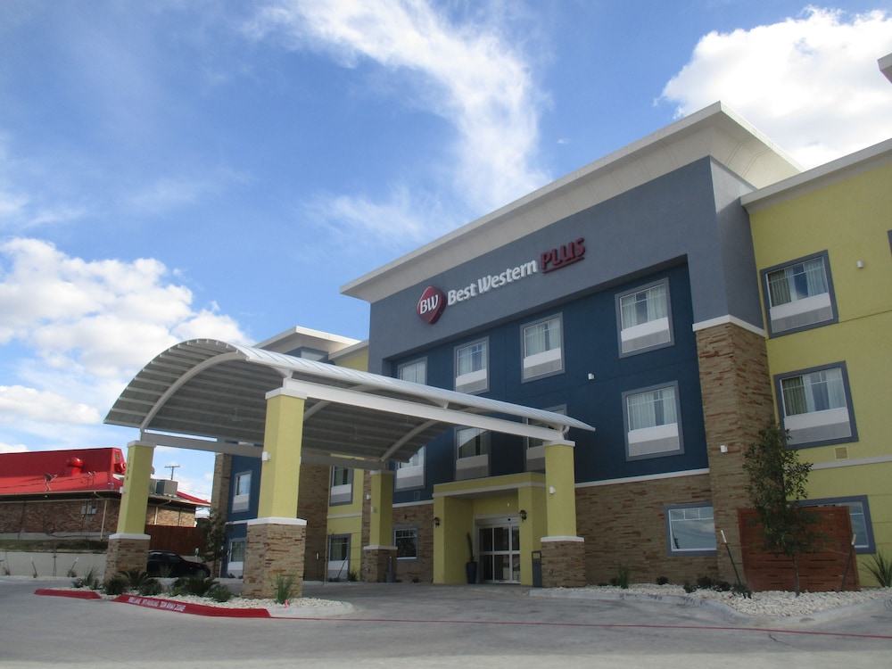 Best Western Plus Lampasas Inn and Suites 6/36